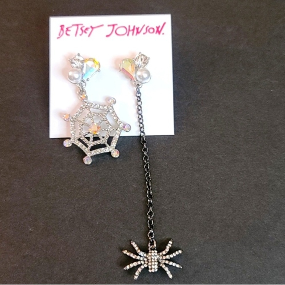 BETSEY JOHNSON Halloween Mismatched Crystal-Studded Spider Web Earrings NEW NWT